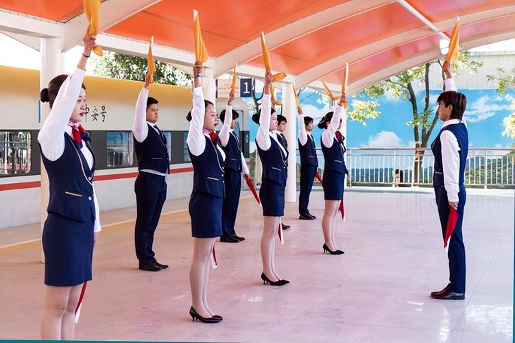 火车乘务员专业学校_火车乘务员读什么学校-第4张图片-职教招生网 火车乘务员专业学校_火车乘务员读什么学校-第4张图片-职教招生网