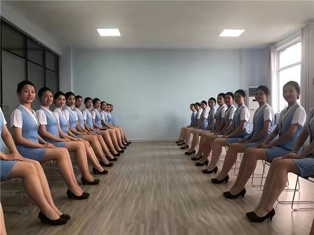 报读空姐职业学校-空姐学校招生条件?-第2张图片-职教招生网 报读空姐职业学校-空姐学校招生条件?-第2张图片-职教招生网