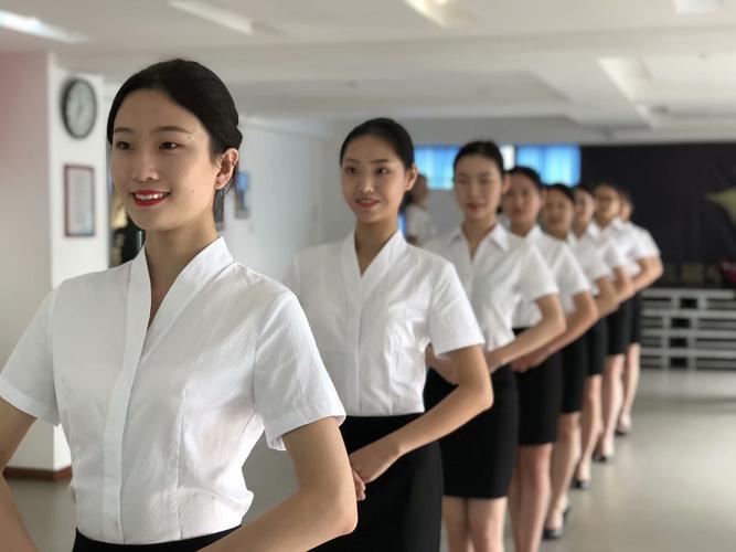 空中乘务专业招生哪些学校-空中乘务专业招生哪些学校好?-第3张图片-职教招生网 空中乘务专业招生哪些学校-空中乘务专业招生哪些学校好?-第3张图片-职教招生网
