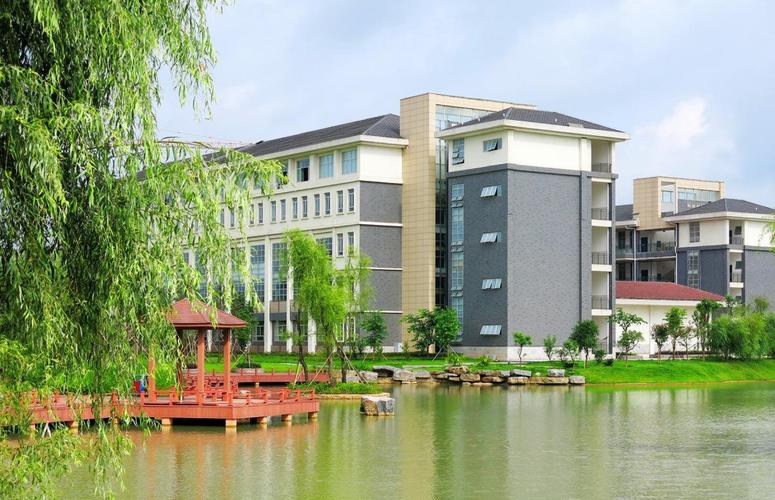 海南医学院有护理专业吗_海南医学院护理学费多少-第1张图片-职教招生网