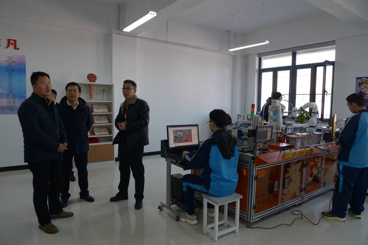 太原市铁路机械学校招生简章-太原铁路机械学校报名时间?-第3张图片-职教招生网 太原市铁路机械学校招生简章-太原铁路机械学校报名时间?-第3张图片-职教招生网