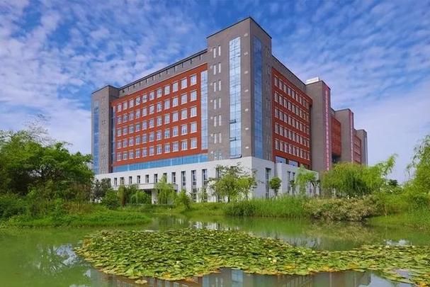 成都市工程职业技术学校官方网站招生-成都市工程职业技术学院官方网站?-第2张图片-职教招生网 成都市工程职业技术学校官方网站招生-成都市工程职业技术学院官方网站?-第2张图片-职教招生网